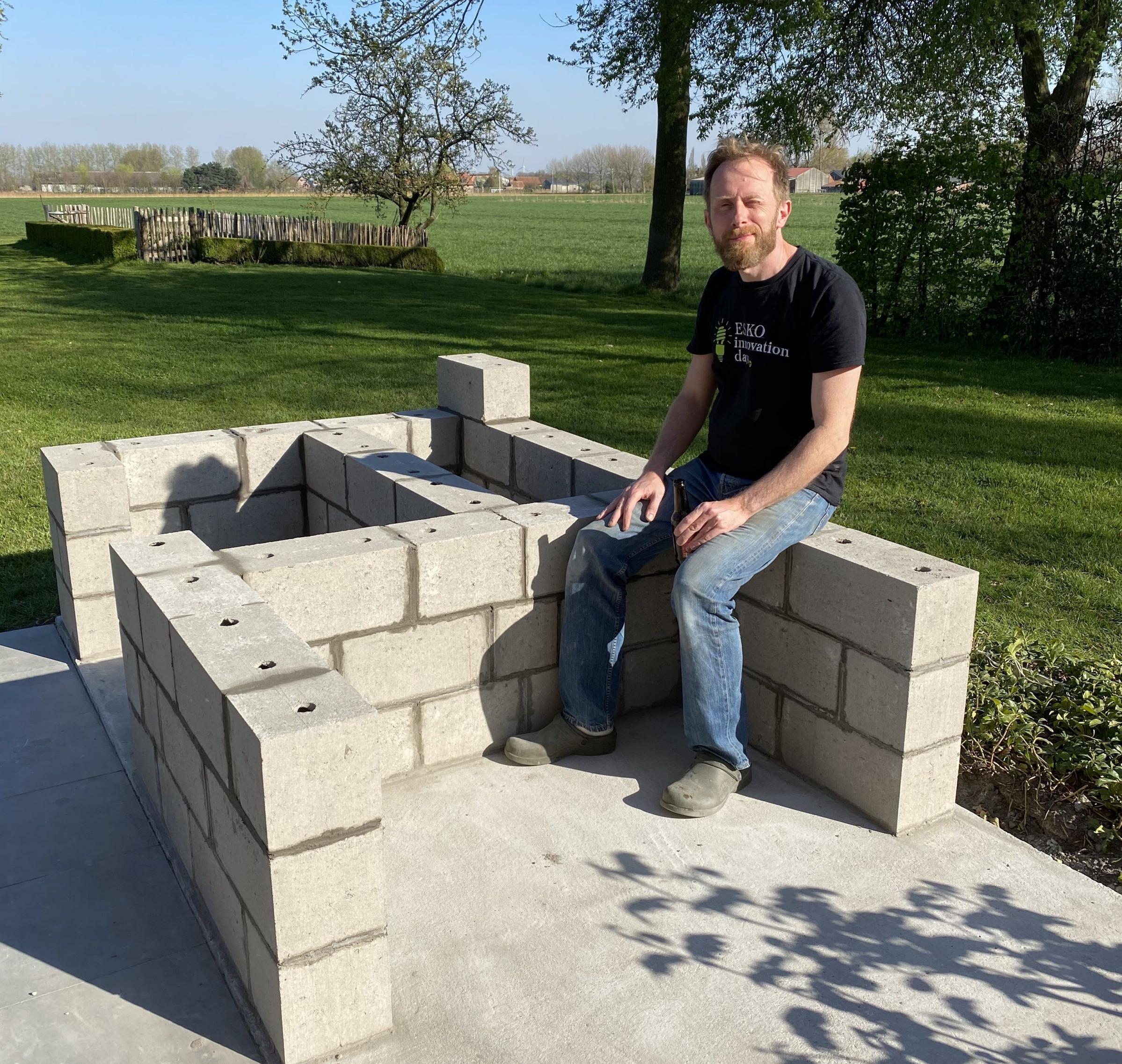 Click image for larger version

Name:	010 Building the base.jpg
Views:	986
Size:	939.5 KB
ID:	421001