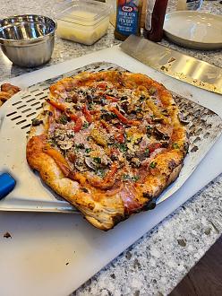 Click image for larger version

Name:	Pizza 1.jpg
Views:	385
Size:	618.1 KB
ID:	439130