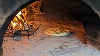 Click image for larger version  Name:	Focaccia Bubbling away.jpg Views:	0 Size:	301.8 KB ID:	449752