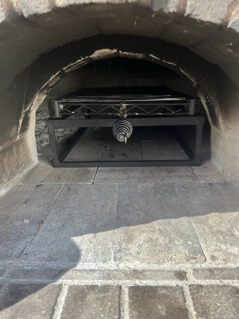 Click image for larger version

Name:	Grill Inside.jpg
Views:	0
Size:	64.3 KB
ID:	468121