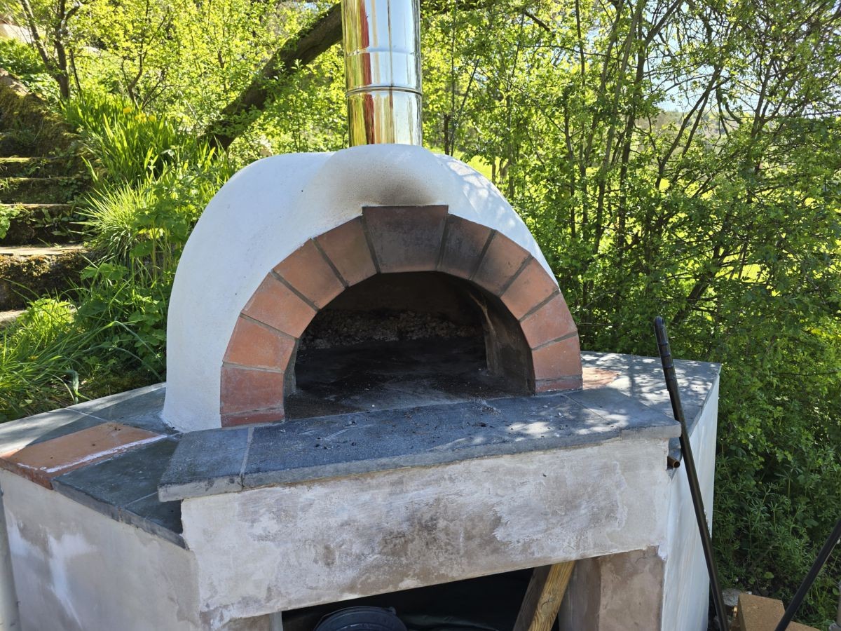 Click image for larger version

Name:	PizzaOven.jpg
Views:	62
Size:	387.8 KB
ID:	470807