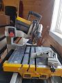 De Walt 10inch wet saw. Max cutting depth 3.18 inches. Thanks Kijiji!